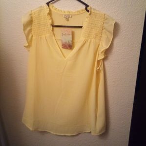 🌺🌺 NWT Lily White Yellow Blouse 🌺🌺